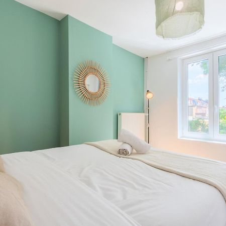 2 Bedroom House W/ Terrace, Near Train Stations & Metro Lille Bagian luar foto