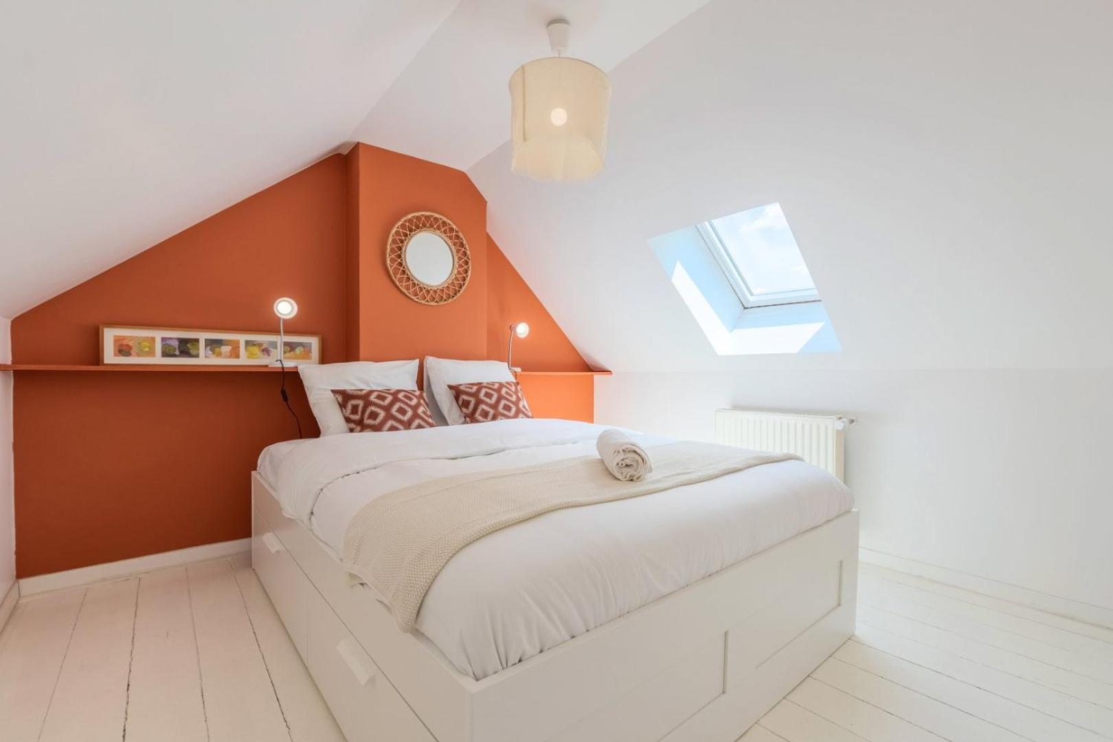 2 Bedroom House W/ Terrace, Near Train Stations & Metro Lille Bagian luar foto